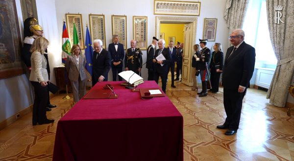 Governo, il neo ministro Foti giura al Quirinale
