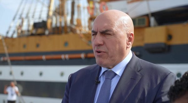 Crosetto “Rapporto profondo tra Italia ed Emirati Arabi”