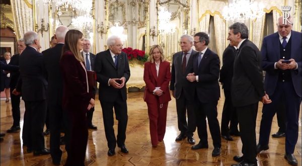 Mattarella riceve Meloni e ministri in vista del Consiglio Europeo