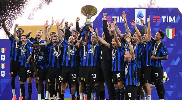 Scudetto, i tecnici di A votano Inter. Paz ed Empoli sorprese
