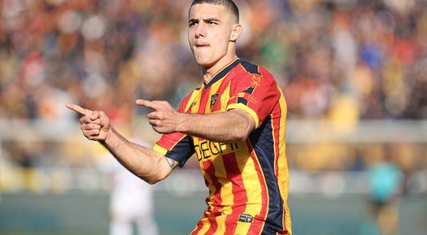 Krstovic trascina il Lecce al Castellani, 3-1 sull’Empoli