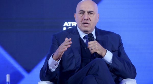 Ucraina, Crosetto “Necessario continuare sostegno per raggiungere pace”