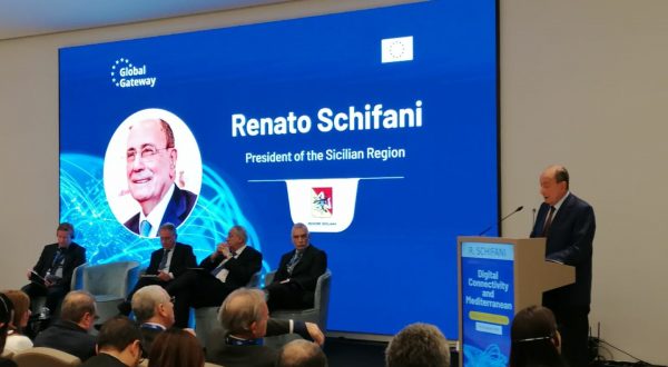 Summit su Connettività digitale nel Mediterraneo con Urso e Schifani