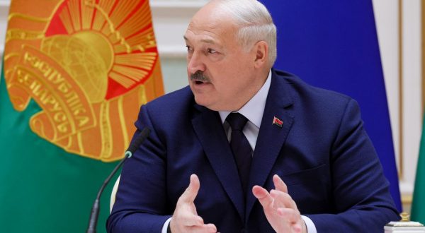 Bielorussia, Lukashenko rieletto presidente per il settimo mandato