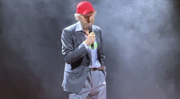Nuovo album per Jovanotti, un viaggio nel corpo umano per ritrovarsi