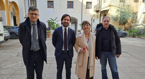 Palermo, consegnato il primo alloggio del progetto “Facciamo casa”