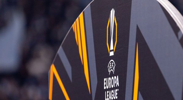 Roma ai play-off di Europa League contro il Porto