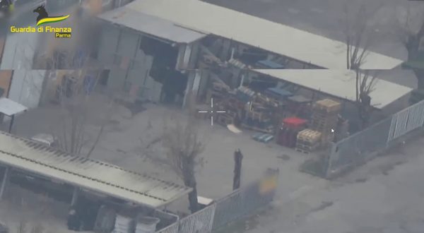 Frode fiscale, sequestri per 4,6 milioni a Parma