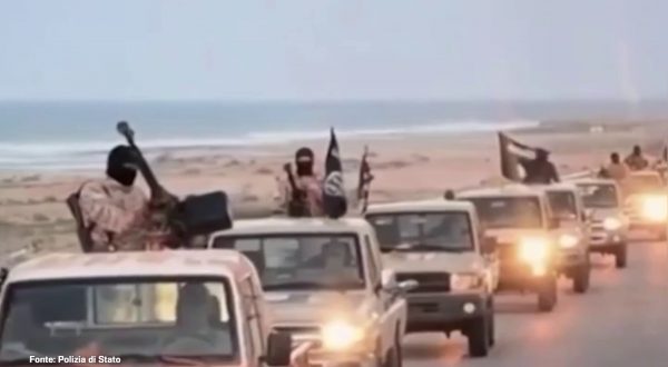 Terrorismo, arrestato nel napoletano marocchino affiliato all’Isis