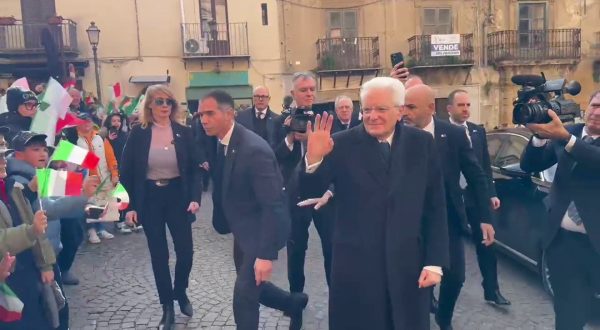 Agrigento Capitale Cultura, Mattarella accolto da alunni in festa
