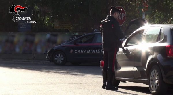 Sgominata banda di spacciatori nel Palermitano, in cinque in manette