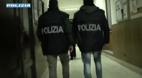 Mafia, arrestate 15 persone nel Messinese