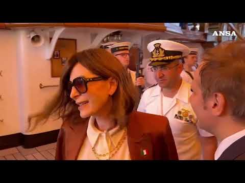 Amerigo Vespucci,a bordo della ministra Santanche’ #TourVespucci #WeAreVespucci #ItaliaAVeleSpiegate
