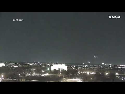 L’impatto tra aereo passeggeri e elicottero militare nelle riprese EarthCam #ansa