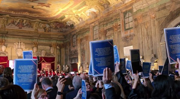 Protesta dei magistrati a Napoli, via dall’aula mentre parla Nordio