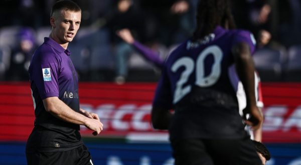 La Fiorentina piega il Genoa 2-1 con Kean e Gudmundsson