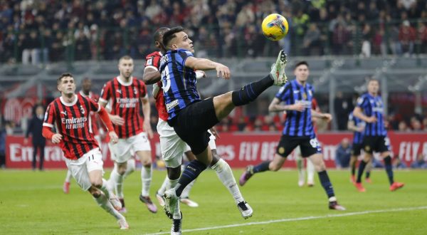 Il derby di Milano termina 1-1, De Vrij risponde a Reijnders