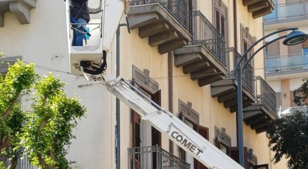 Illuminazione a Palermo, Amg riavvia l’attività di sostituzione delle lampade
