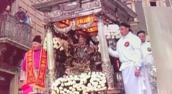 Catania, con 19 ore di processione chiusi festeggiamenti per Sant’Agata