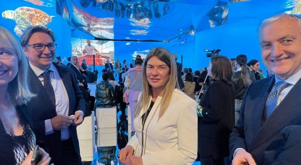 Amata inaugura lo stand Sicilia alla BIT “Presenze in aumento”