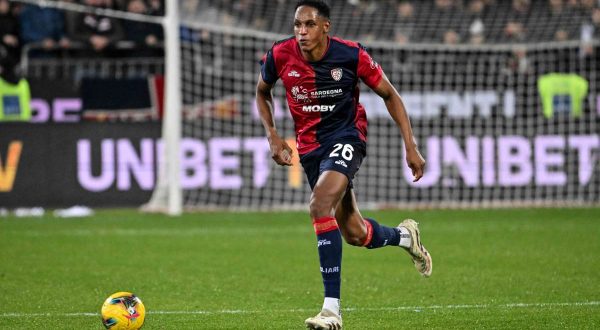 Cagliari-Parma 2-1, balzo salvezza dei rossoblu