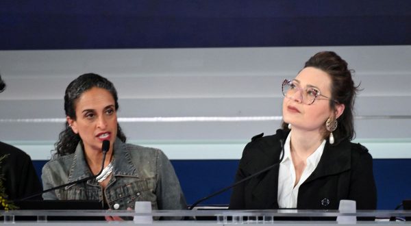 Sanremo, Noa e Mira Awad “Pace, musica e dialogo oltre il conflitto”
