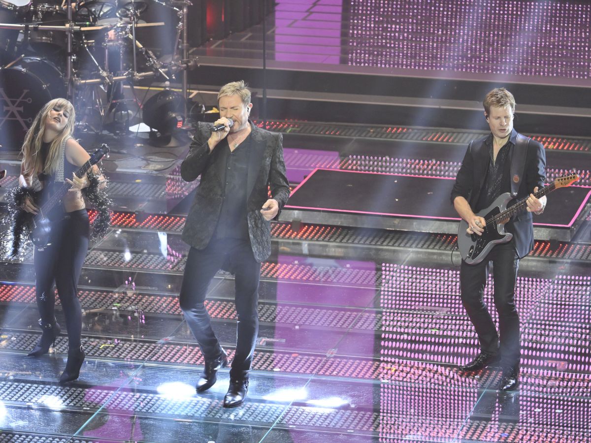 Sanremo, all&rsquo;Ariston i Duran Duran con Victoria dei Maneskin