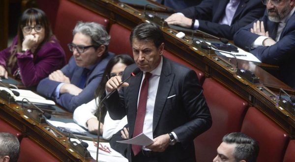 Ucraina, Conte “La guerra è persa e per la ricostruzione pagherà l’Ue”