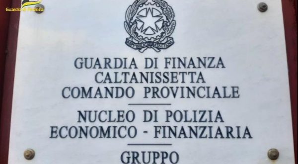 Caltanissetta, truffa su fondi transizione digitale. Bloccati 300 mila euro