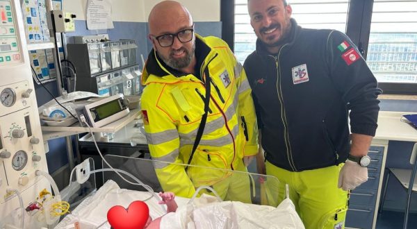 Due parti a Catania e Marsala grazie a operatori 118. Seus “Orgogliosi”