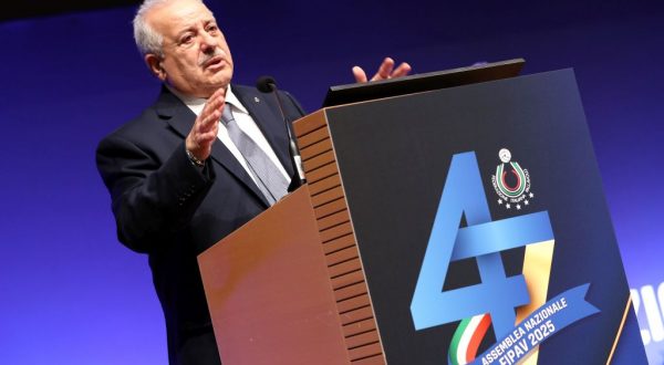 Manfredi rieletto presidente Federvolley per il quadriennio 2025/2028