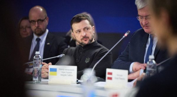 Ucraina, Zelensky “Siamo vivi, obiettivo è pace duratura”