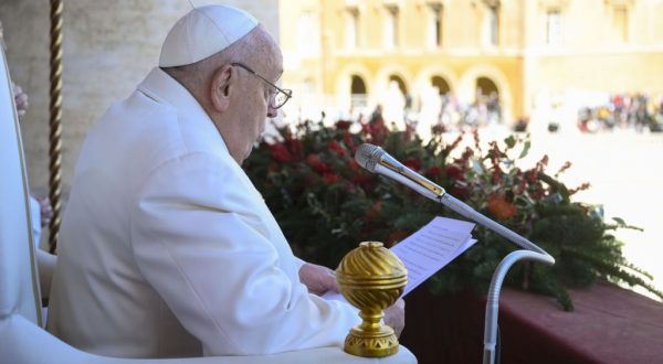 Il Vaticano “Papa Francesco ha riposato bene, tutta la notte”
