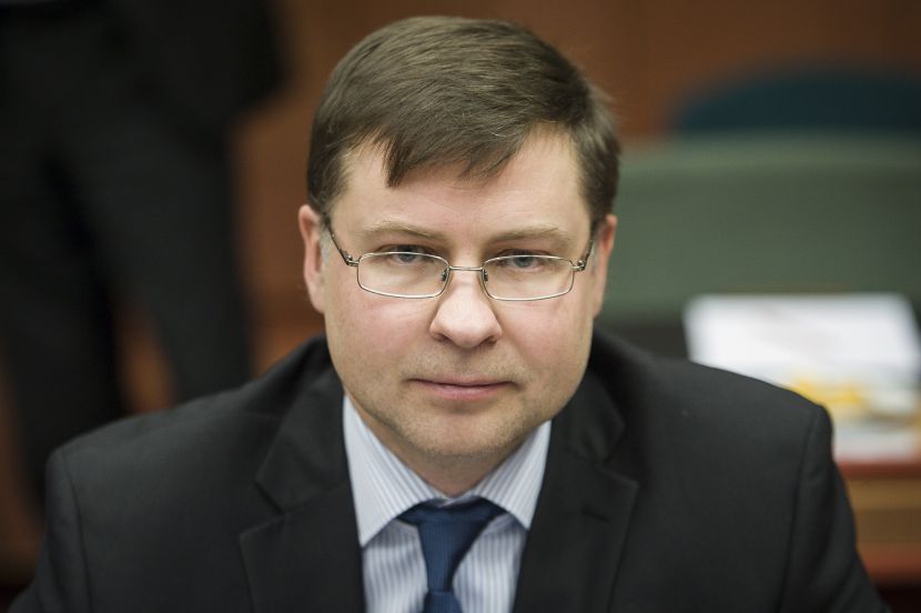 Dazi, Dombrovskis &ldquo;Rischio &egrave; che Pil mondiale crolli del 7%&rdquo;