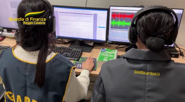 Reggio Calabria, scoperta maxi truffa ad Agenzia Entrate