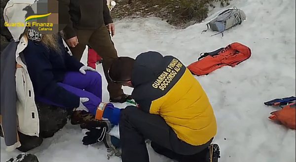 Soccorsa escursionista infortunata sul Monte Vituddi nel Catanese
