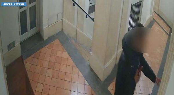 Roma, si finge Carabiniere e sottrare 3mln a ottantenne. Arrestato