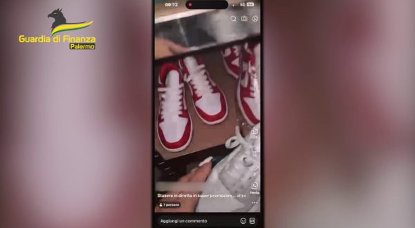 Abbigliamento e accessori contraffatti sui social,3 denunce a Palermo