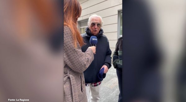 Sanremo, la voce del popolo del no: “Il Festival? Una volta forse…”