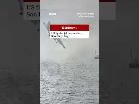 US fighter jet crashes into San Diego Bay. #US #USNavy #BBCNews