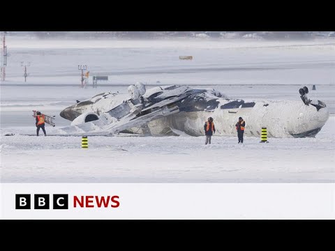 Investigators look into cause of Toronto Delta plane crash | BBC News