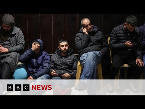 Israel delays Palestinian prisoner release as hostages freed | BBC News