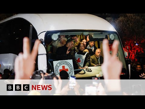 Israel releases Palestinian prisoners after Hamas hands over four hostages’ bodies | BBC News