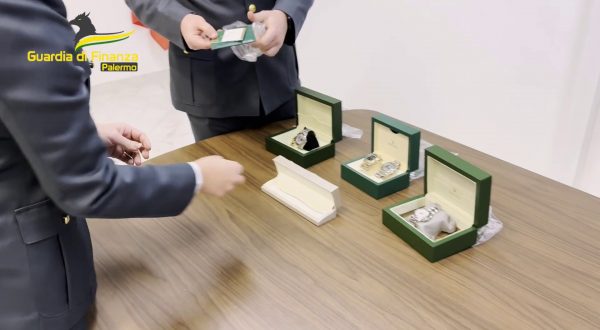 Redditi mai dichiarati, sequestro beni cantante neomelodico di Palermo