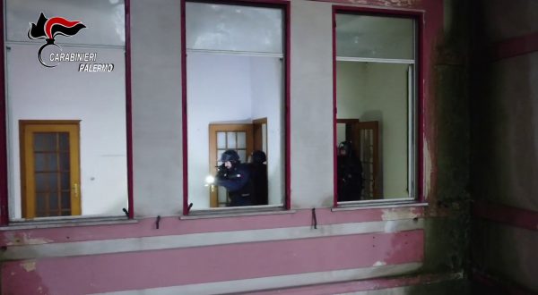 Maxi blitz antimafia a Palermo