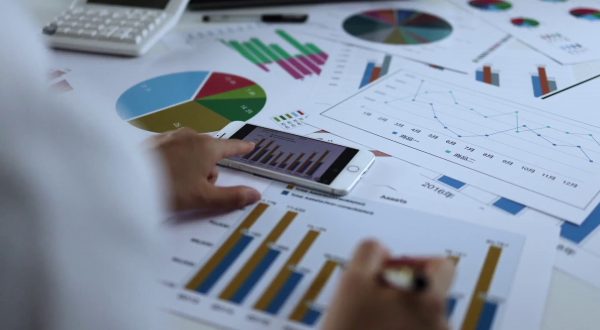 Lavoro, la bassa produttività rallenta la crescita in Italia