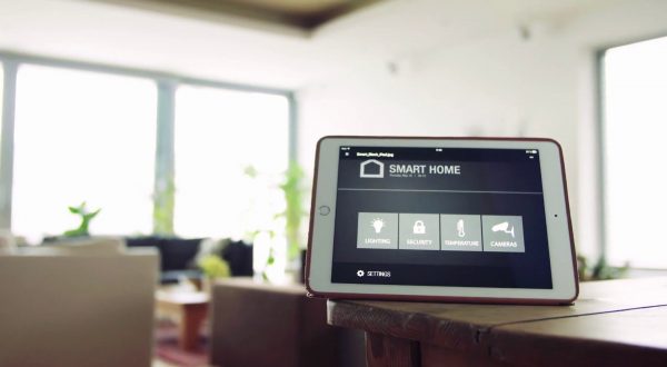 Smart home, il mercato italiano vale 900 milioni