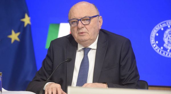 Nucleare, Pichetto Fratin “Possibile abbattimento bollette del 30-40%”