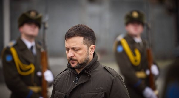 Ucraina, Zelensky “Condizioni russe complicano e ritardano negoziati”