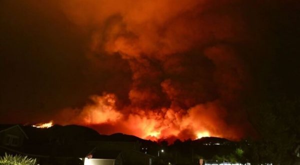 Incendio in una discoteca, oltre 50 morti in Macedonia del Nord